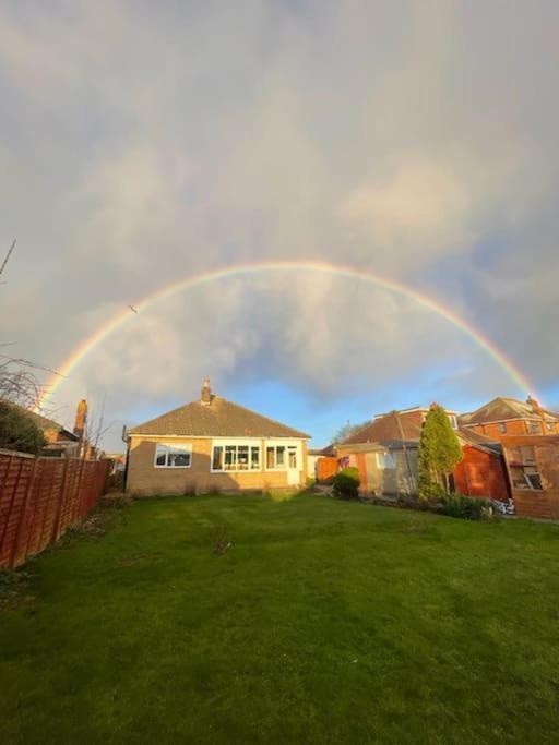 Early Sunrise - Entire House In Withernsea Esterno foto